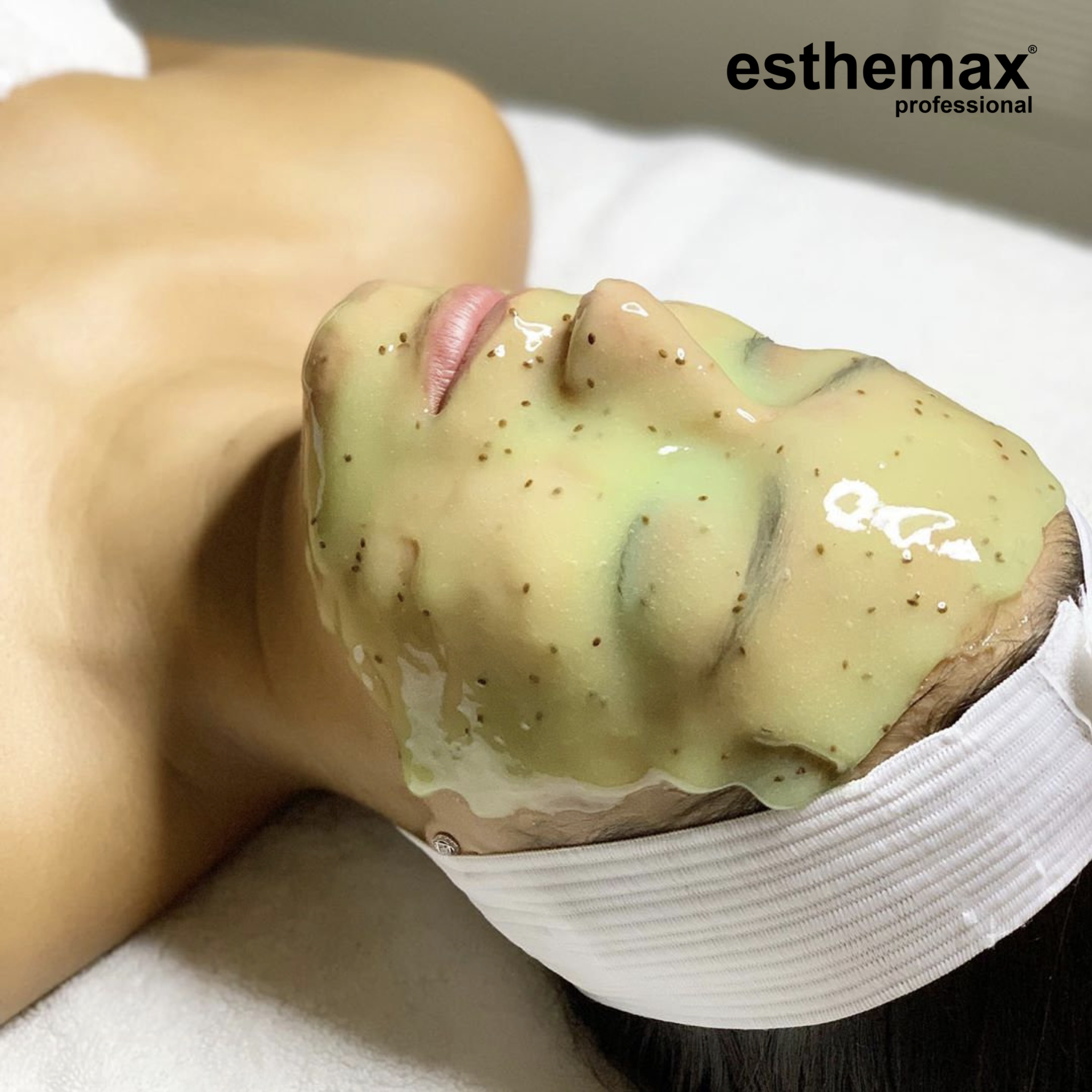 Four Season Sandnes Glow Klassisk Jellymask behandling ansikt